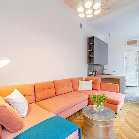 Apartment Little Paris In Laisves Al Kaunas