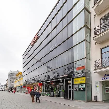 Little Paris In Laisves Al * Kaunas